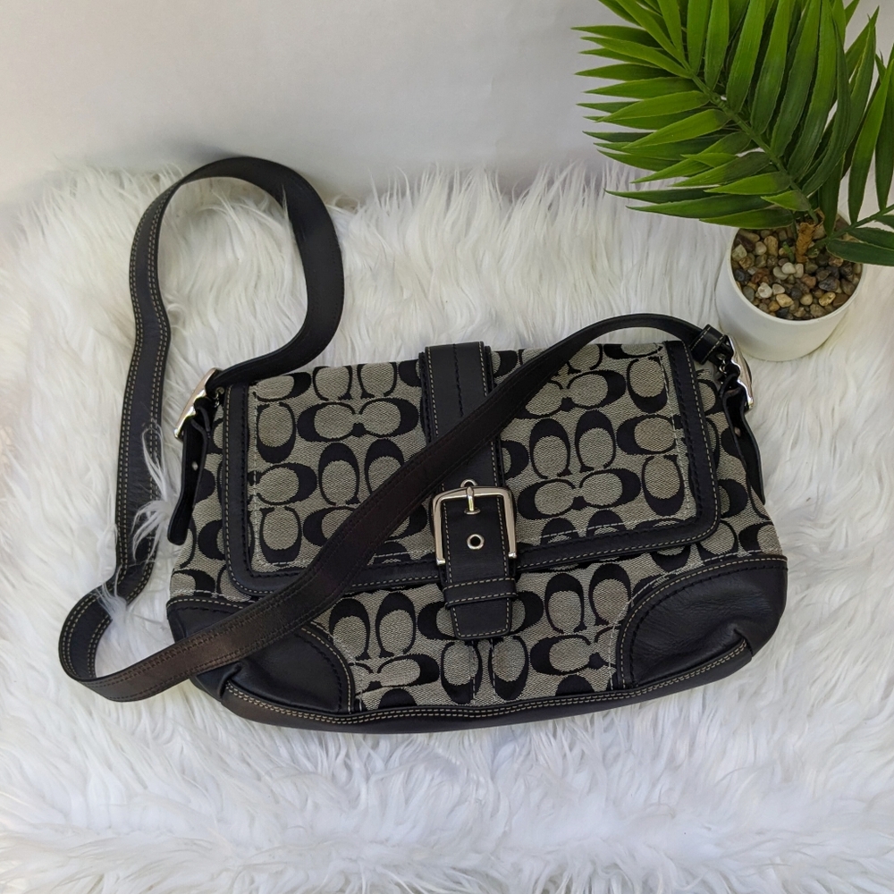 Vintage Coach Signature Crossbody Messanger